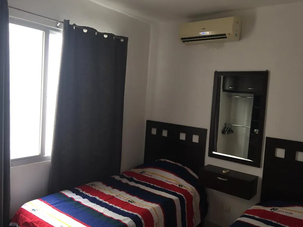 Condo En Cancun Yikal アパート